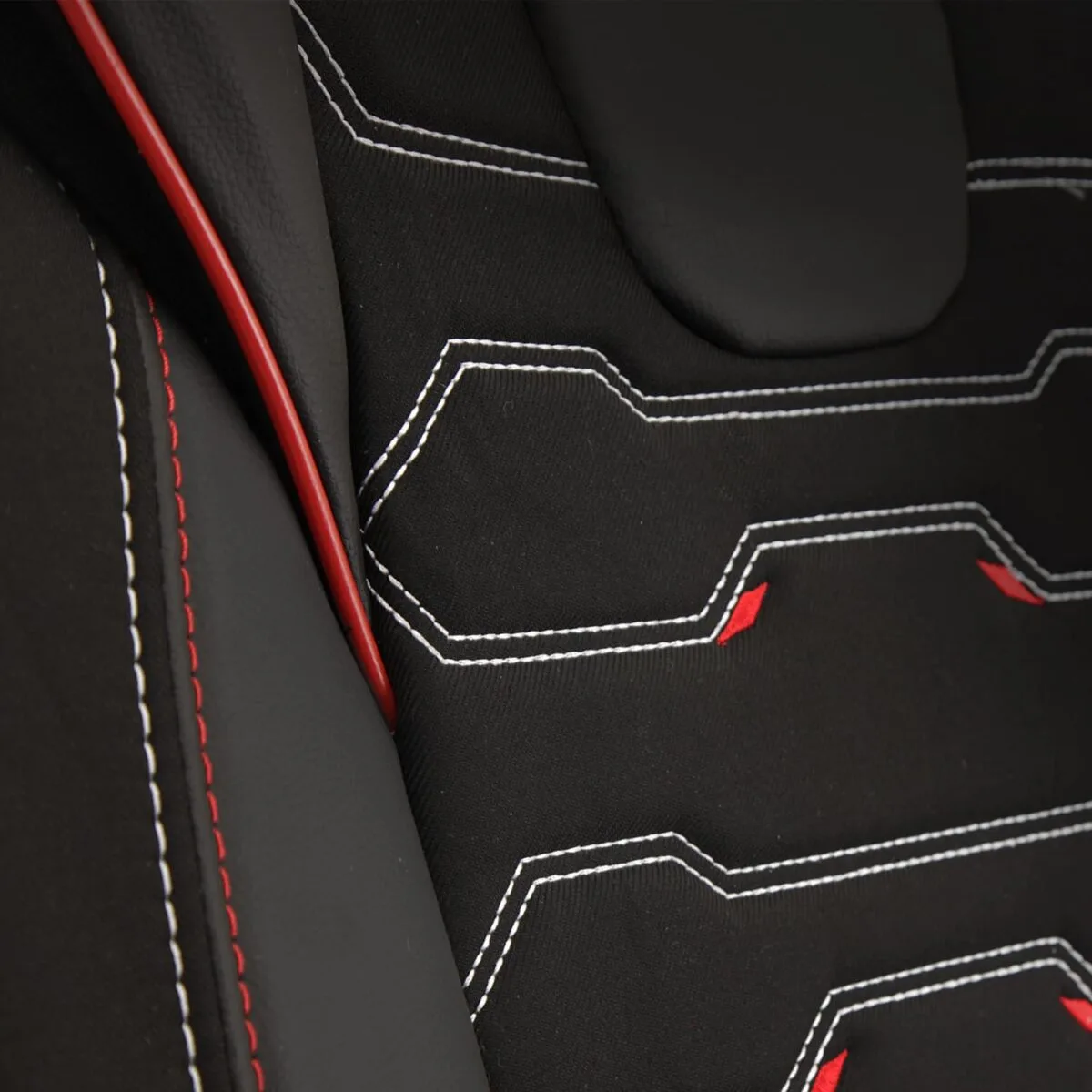 DEPORTE-NEGRO-ROJO-03